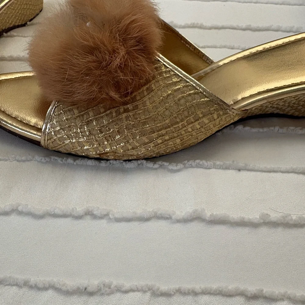 Elegant Gold Women's Slide Sandals with Faux Fur Pom - Picture 5 of 7